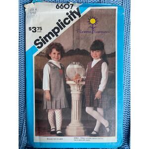 Simplicity sewing pattern  6607 girls jumper pleated skirt